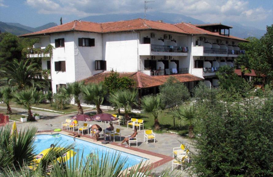 Athina Hotel Неос-Пантелеймонас Экстерьер фото
